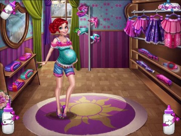 Pregnant Princesses on the Catwalk
